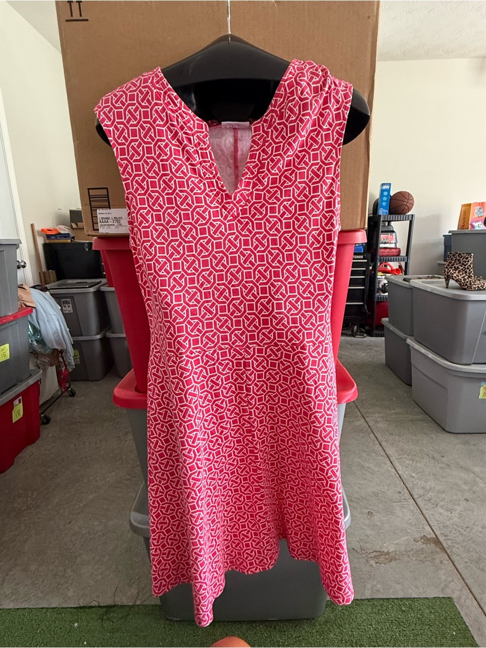 New York & Company Pink Geometric V-Neck Shift Dress mp47